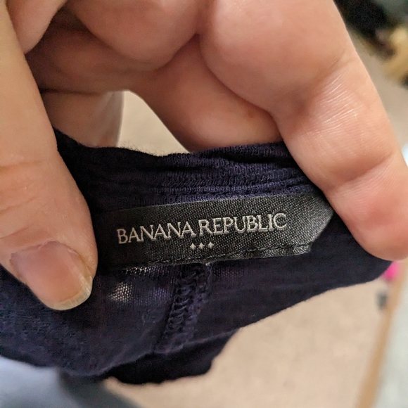 Banana Republic Linen Tee - Picture 3 of 3